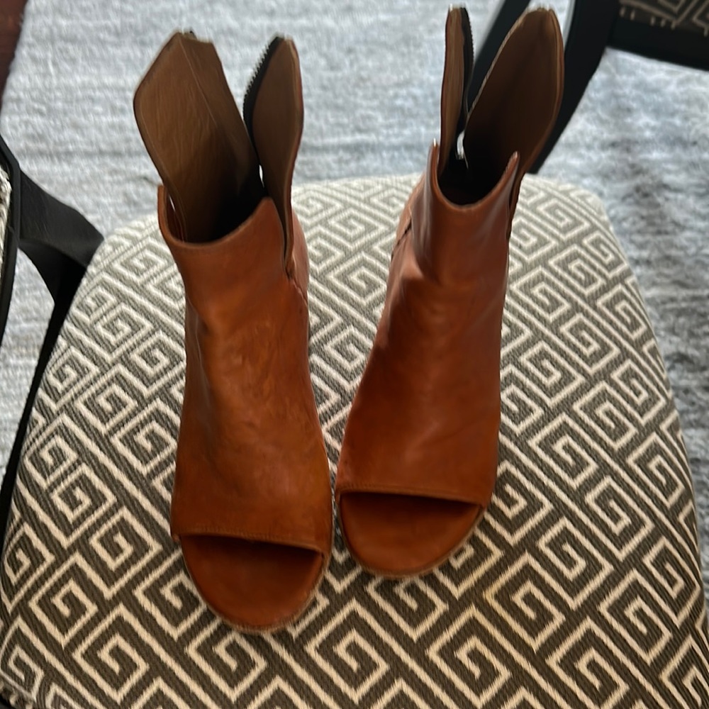 Measponte peep toe booties
